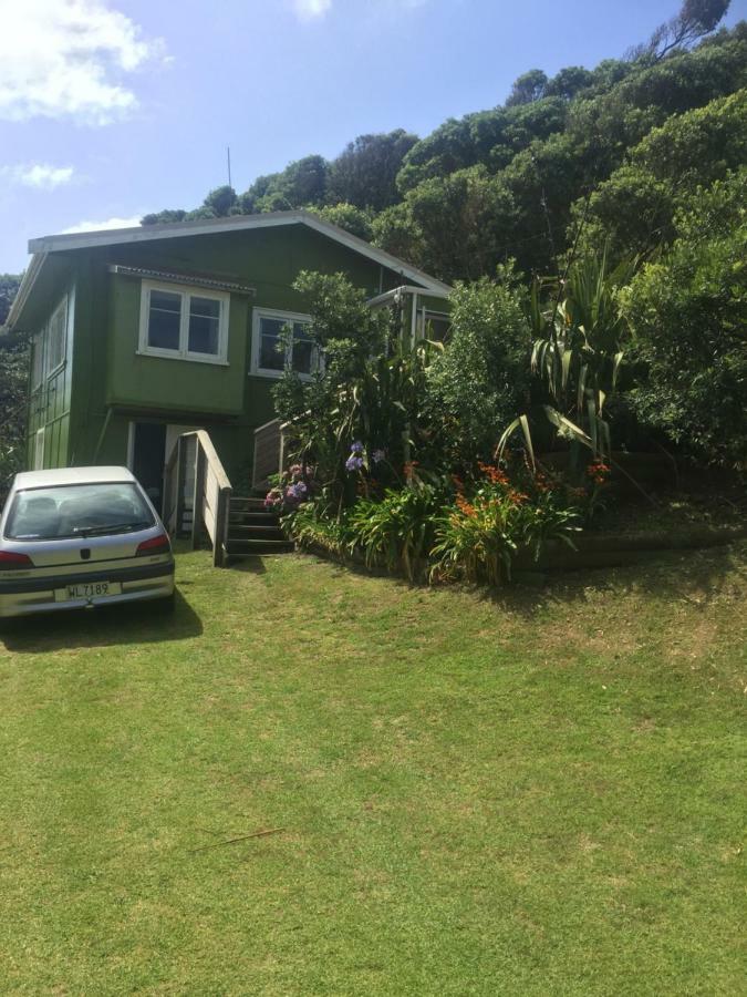 Toad Hall Baylys Beach Exterior photo