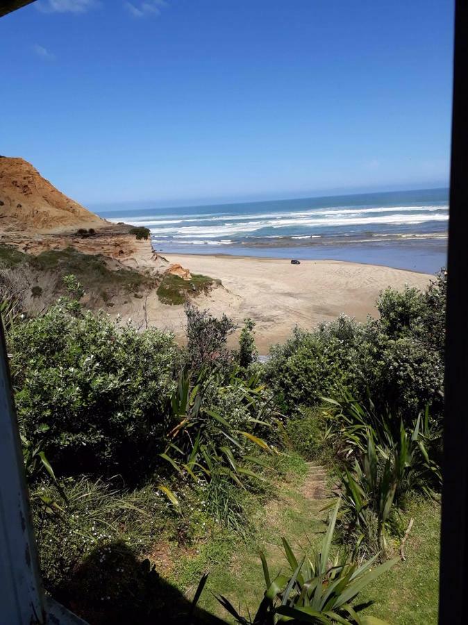 Toad Hall Baylys Beach Exterior photo